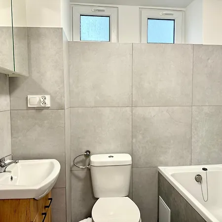 Przestronne Mieszkanie Przy Plazy - Kordeckiego 8